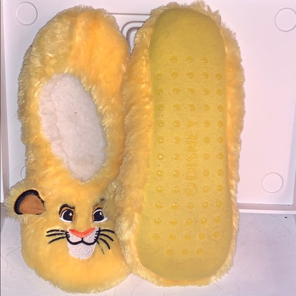 Lion King slippers - Picture 2 of 2